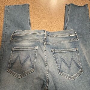 Mother Mid Rise Dazzler Ankle Fray Size 29